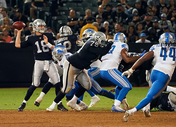 NFL: Detroit Lions at Oakland Raiders