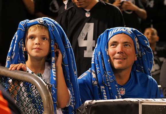 NFL: Detroit Lions at Oakland Raiders