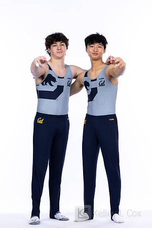 Ari Bekker, Harry Kim