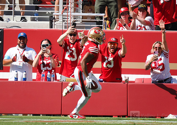 NFL: Arizona Cardinals at San Francisco 49ers