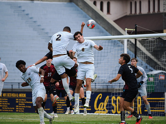Kevin Carmichael (2), Juan Martinez (8)
