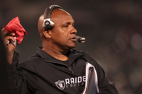 NFL: Preseason-Arizona Cardinals at Oakland Raiders
