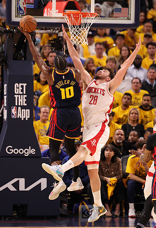 NBA: Playoffs-Houston Rockets at Golden State Warriors