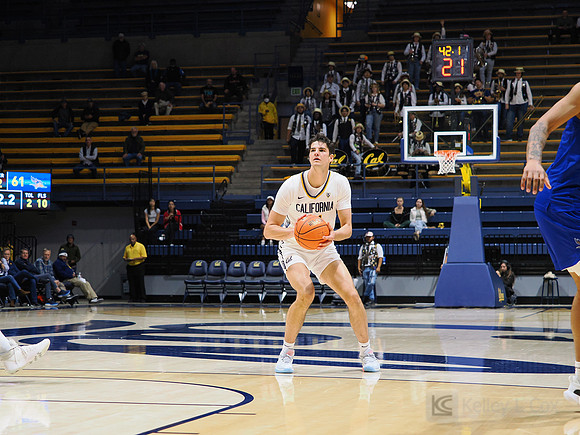 Gus Larson (31)