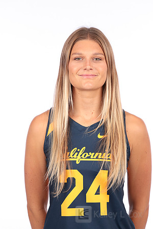 Maya Gessner (24)