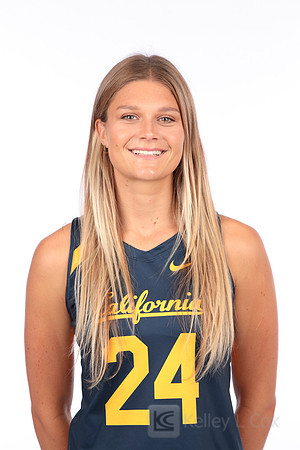 Maya Gessner (24)