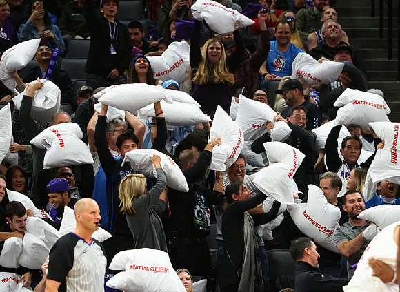NBA: Los Angeles Clippers at Sacramento Kings