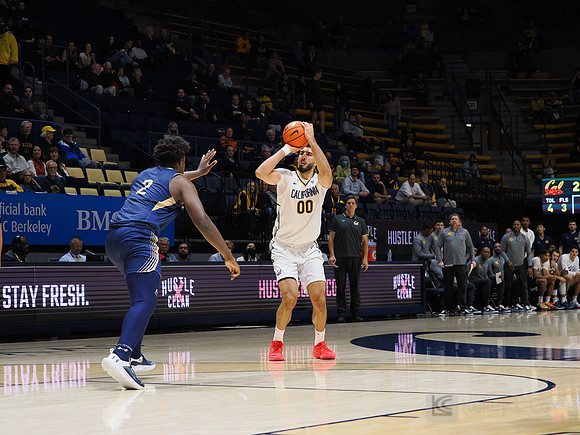Mens Basketball: California Golden Bears vs Montana State Bobcats