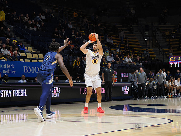 Mens Basketball: California Golden Bears vs Montana State Bobcats