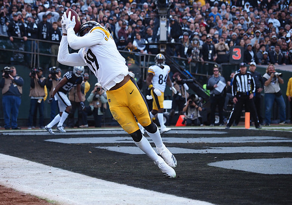 NFL: Pittsburgh Steelers at Oakland Raiders