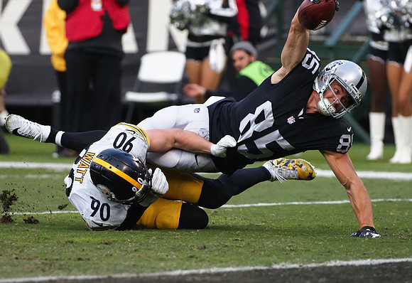 NFL: Pittsburgh Steelers at Oakland Raiders