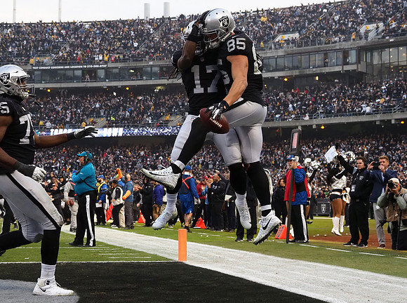 NFL: Pittsburgh Steelers at Oakland Raiders