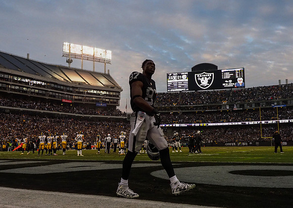 NFL: Pittsburgh Steelers at Oakland Raiders