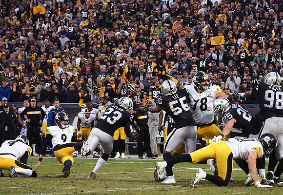 NFL: Pittsburgh Steelers at Oakland Raiders