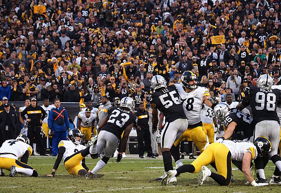 NFL: Pittsburgh Steelers at Oakland Raiders