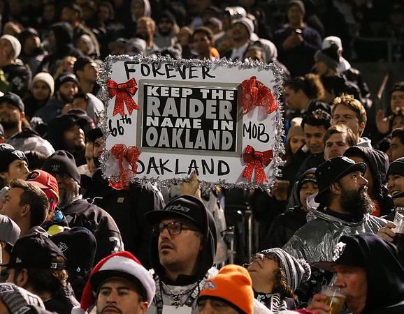 NFL: Denver Broncos at Oakland Raiders