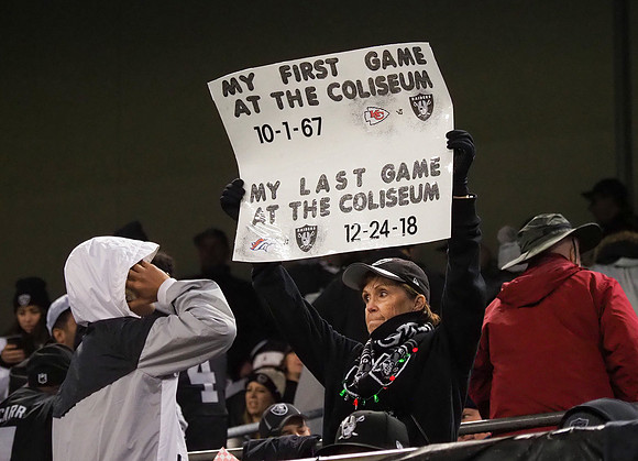NFL: Denver Broncos at Oakland Raiders