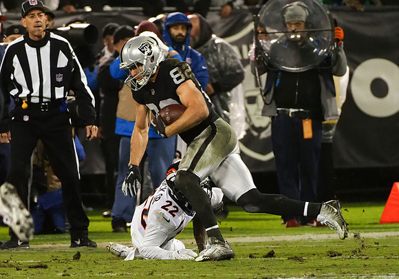 NFL: Denver Broncos at Oakland Raiders