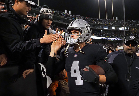 NFL: Denver Broncos at Oakland Raiders