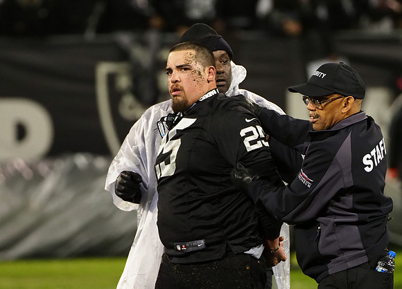 NFL: Denver Broncos at Oakland Raiders