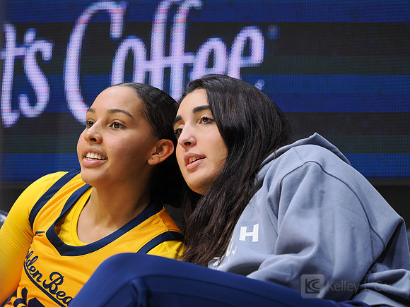 Lulu Laditan-Twidale (10), Claudia Langarita (22)