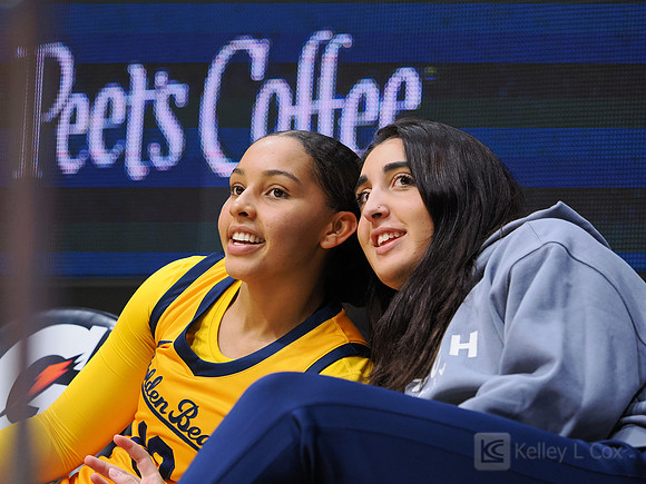 Lulu Laditan-Twidale (10), Claudia Langarita (22)