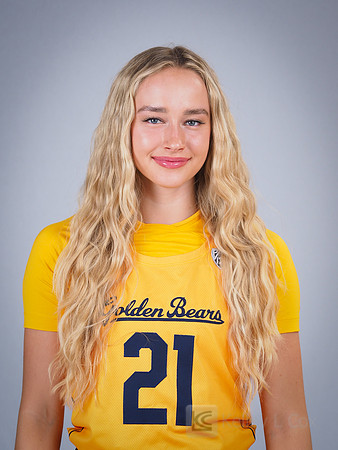 Mia Mastrov (#21)
