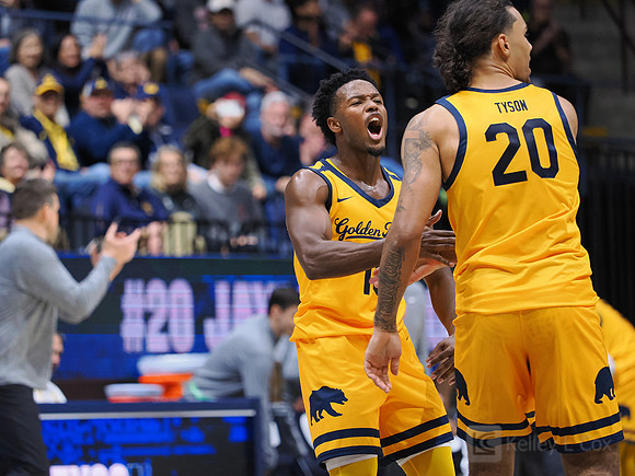 Jalen Cone (15), Jaylon Tyson (20)