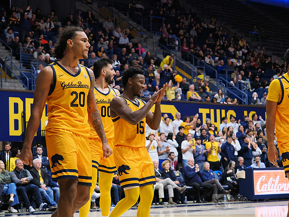 Jalen Cone (15), Jaylon Tyson (20), Fardaws Aimaq (00)