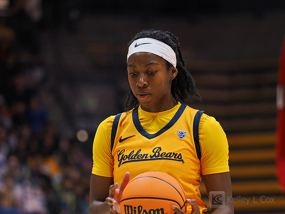 Ugonne (Michelle) Onyiah (0)