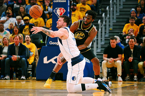 NBA: Playoffs-Dallas Mavericks at Golden State Warriors