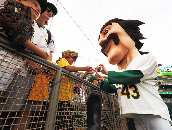 MLB: Los Angeles Angels at Oakland Athletics