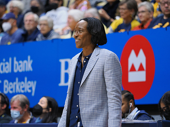 Womens Basketball: California Golden Bears vs Washington Huskies