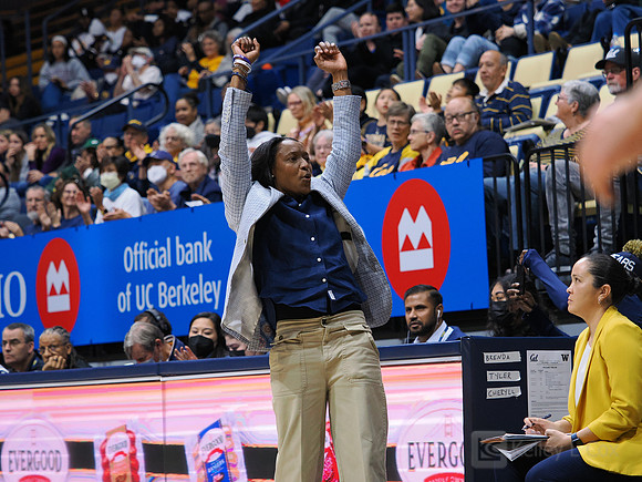 Womens Basketball: California Golden Bears vs Washington Huskies