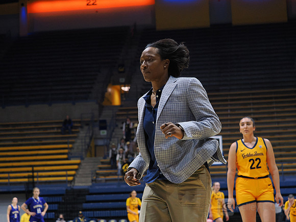 Womens Basketball: California Golden Bears vs Washington Huskies
