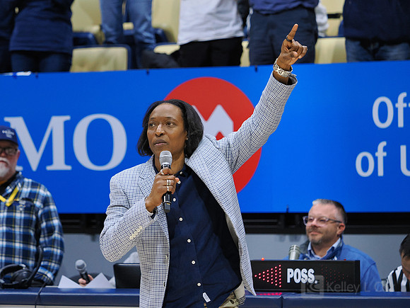 Womens Basketball: California Golden Bears vs Washington Huskies