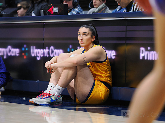 Womens Basketball: California Golden Bears vs Washington Huskies