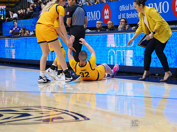 Womens Basketball: California Golden Bears vs Washington Huskies
