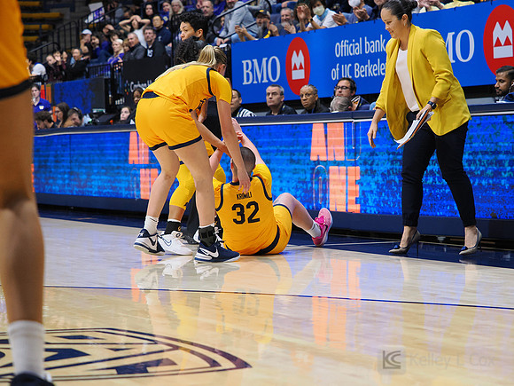 Womens Basketball: California Golden Bears vs Washington Huskies