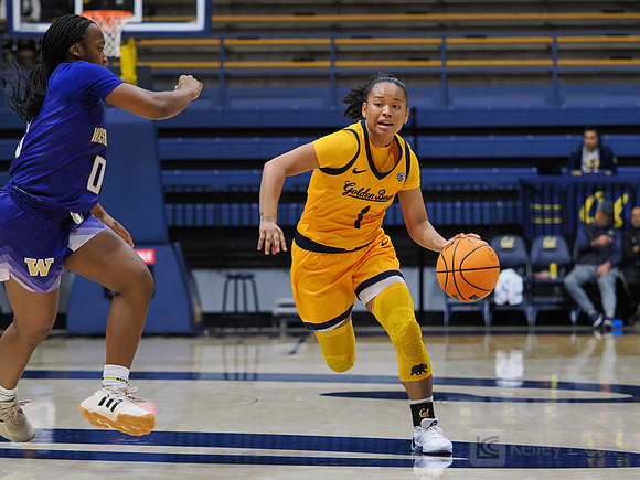Womens Basketball: California Golden Bears vs Washington Huskies