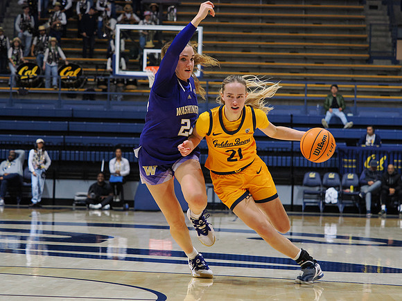 Womens Basketball: California Golden Bears vs Washington Huskies
