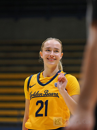 Womens Basketball: California Golden Bears vs Washington Huskies