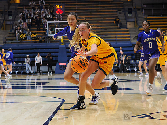 Womens Basketball: California Golden Bears vs Washington Huskies