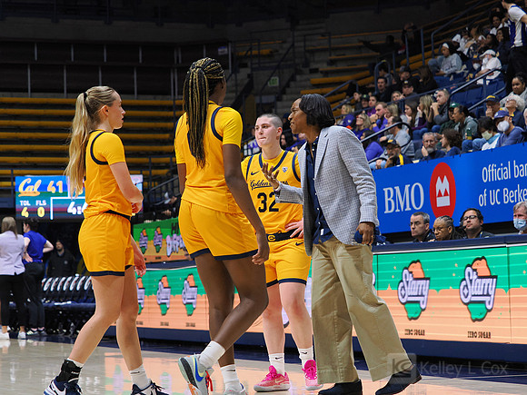 Womens Basketball: California Golden Bears vs Washington Huskies