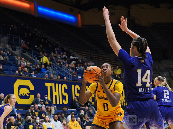 Womens Basketball: California Golden Bears vs Washington Huskies