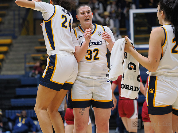 Ioanna Krimili (32), McKayla Williams (24)