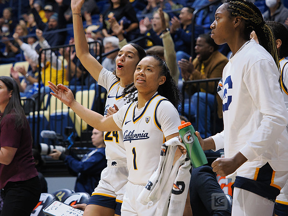 Leilani McIntosh (1), McKayla Williams (24)