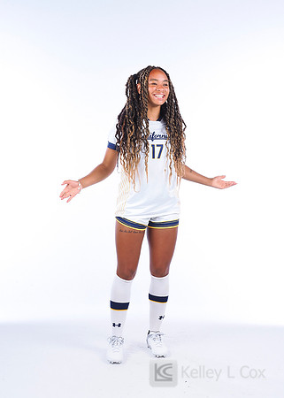 Anysa Gray (17)