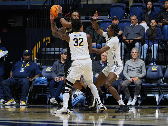 Jalen Celestine (32), Devin Curtis (13)