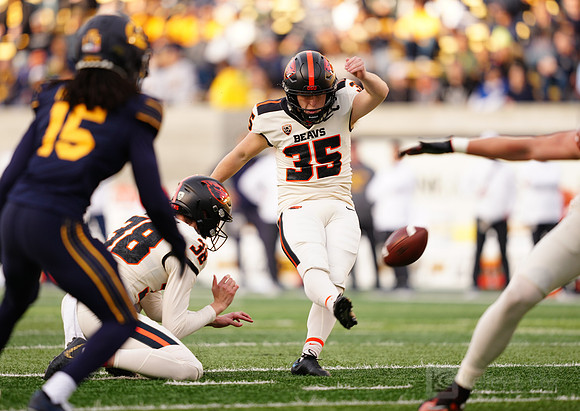 NCAA Football: Oregon State at California